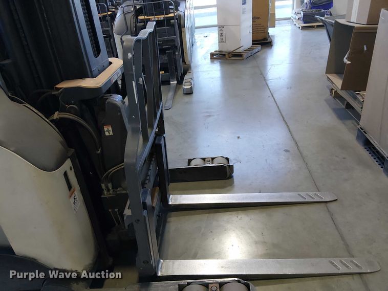 image for item EE5067 2017 Crown RM6095-45 order picker