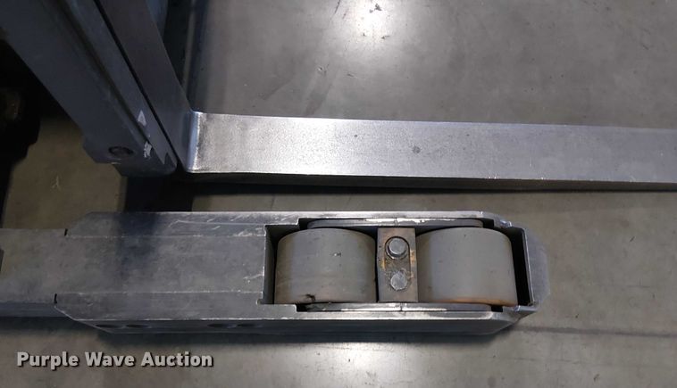 image for item EE5067 2017 Crown RM6095-45 order picker