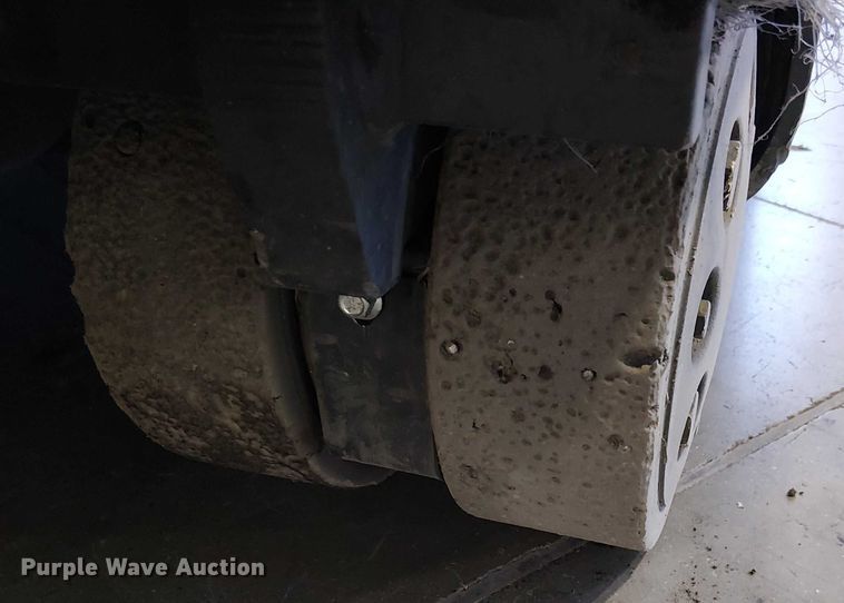 image for item EE5068 2017 Crown RM6095S-45 reach truck