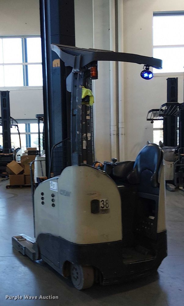 image for item EE5069 2017 Crown RM6095S-45 reach truck