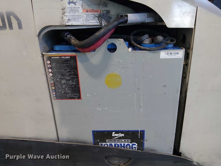 image for item EE5069 2017 Crown RM6095S-45 reach truck