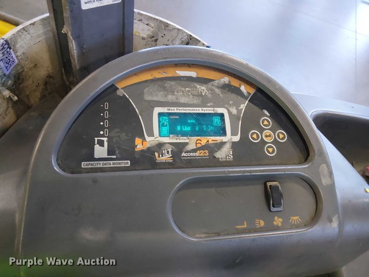 image for item EE5069 2017 Crown RM6095S-45 reach truck