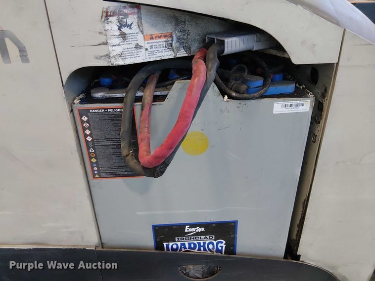 image for item EE5070 2017 Crown RM6095S-45 order picker