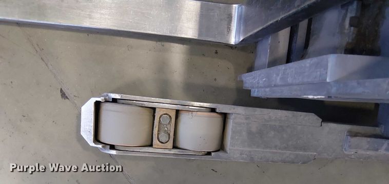 image for item EE5070 2017 Crown RM6095S-45 order picker