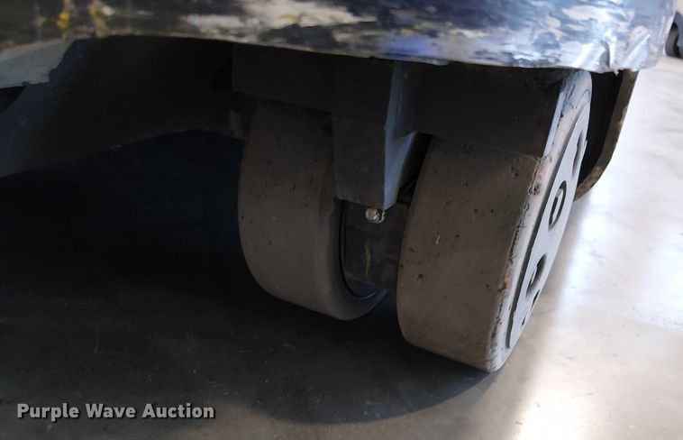 image for item EE5070 2017 Crown RM6095S-45 order picker