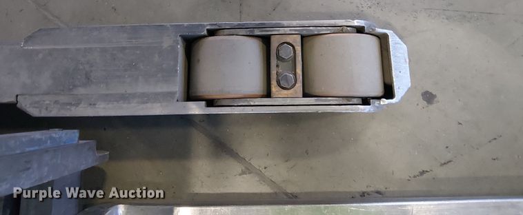 image for item EE5071 2017 Crown RM6095S-45 order picker