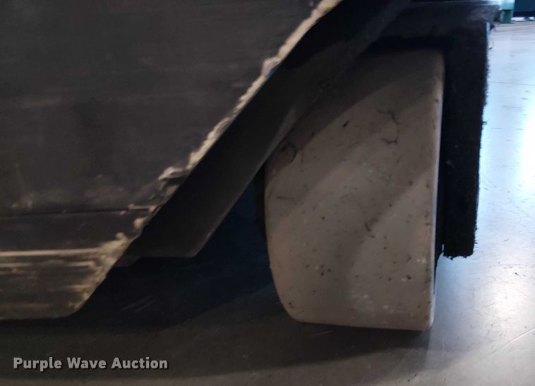 image for item EE5073 2017 Crown RM6025-45 order picker