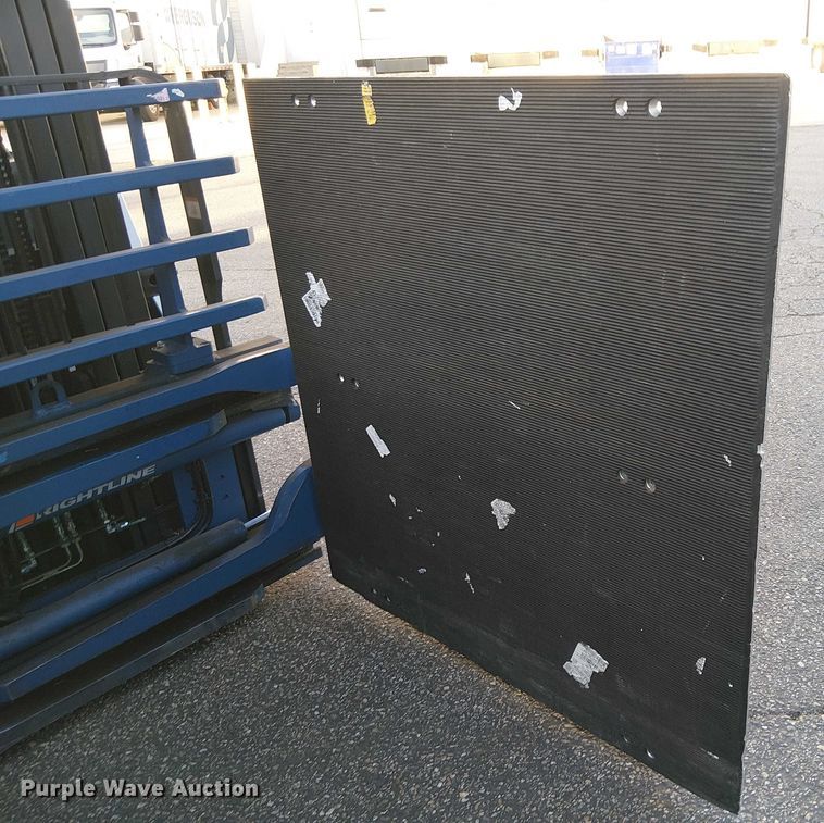 image for item EE5074 2019 UniCarriers CFS40 forklift