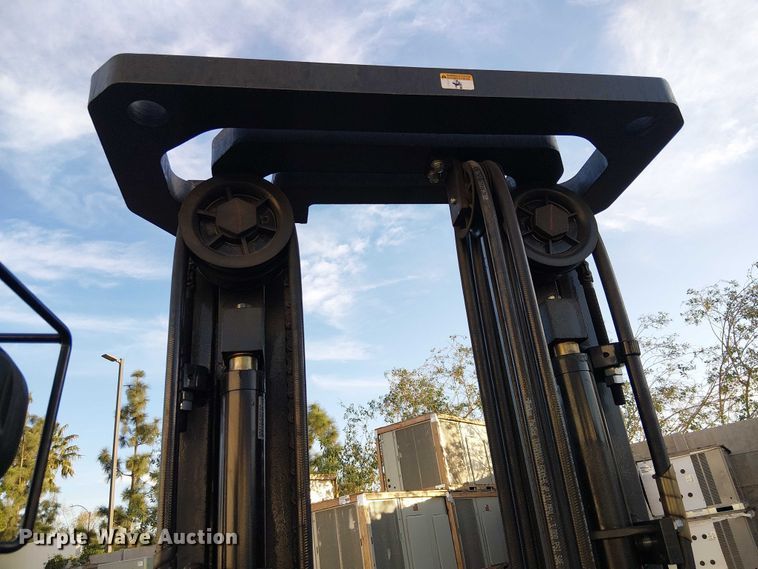 image for item EE5074 2019 UniCarriers CFS40 forklift