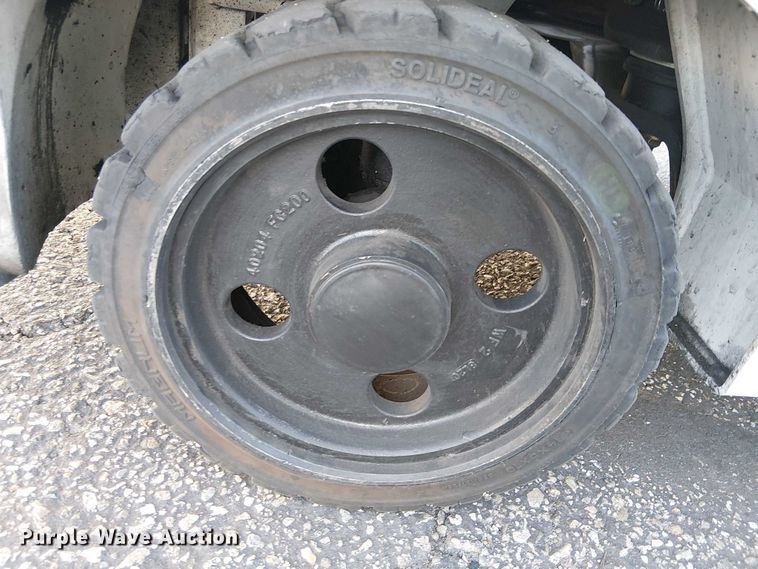 image for item EE5074 2019 UniCarriers CFS40 forklift