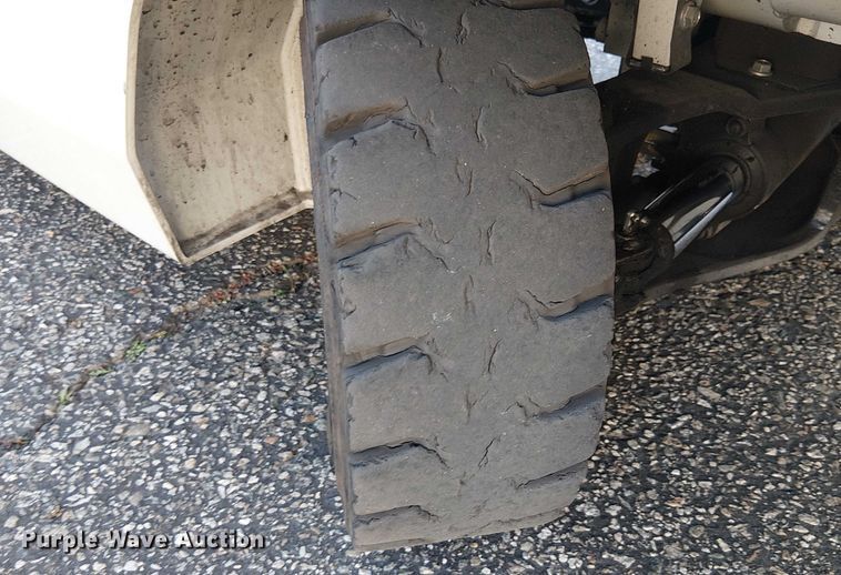 image for item EE5074 2019 UniCarriers CFS40 forklift