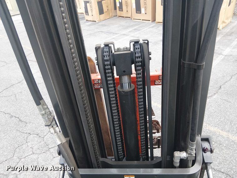 image for item EE5075 2017 UniCarriers CFS40 forklift