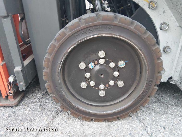 image for item EE5075 2017 UniCarriers CFS40 forklift