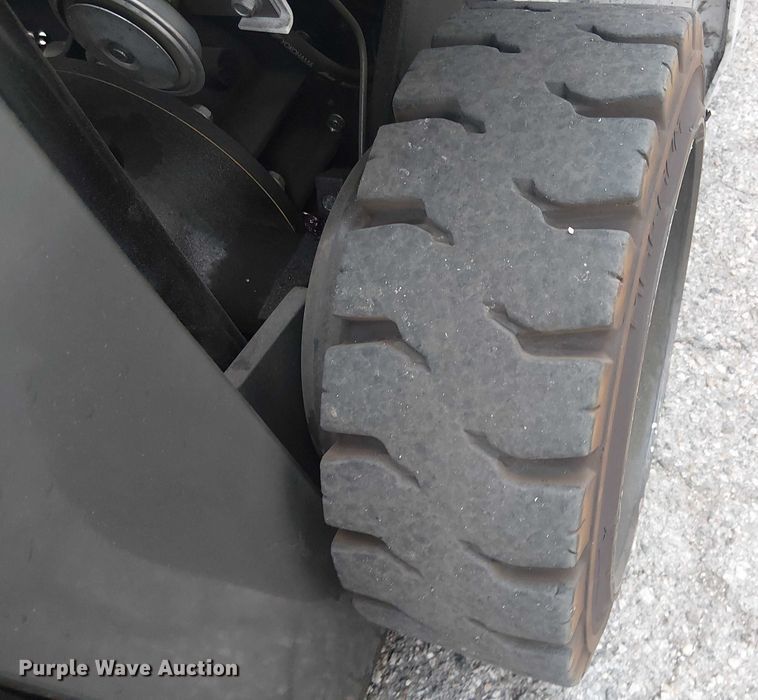 image for item EE5075 2017 UniCarriers CFS40 forklift