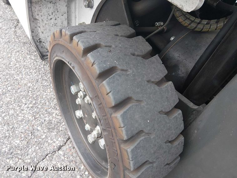 image for item EE5075 2017 UniCarriers CFS40 forklift