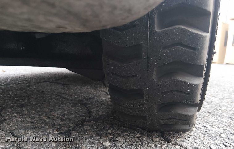 image for item EE5075 2017 UniCarriers CFS40 forklift