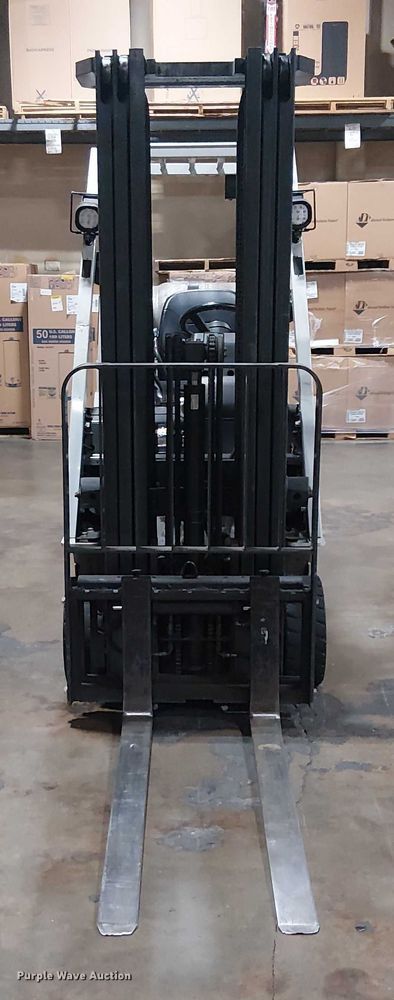 image for item EE5076 2016 UniCarriers CFS40 forklift