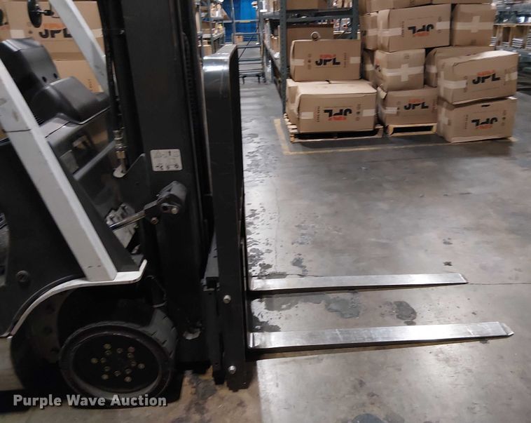 image for item EE5076 2016 UniCarriers CFS40 forklift