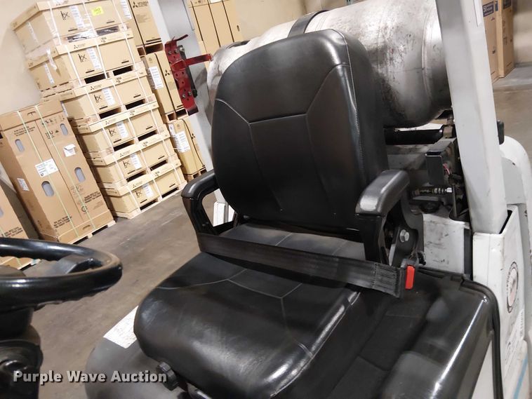 image for item EE5076 2016 UniCarriers CFS40 forklift