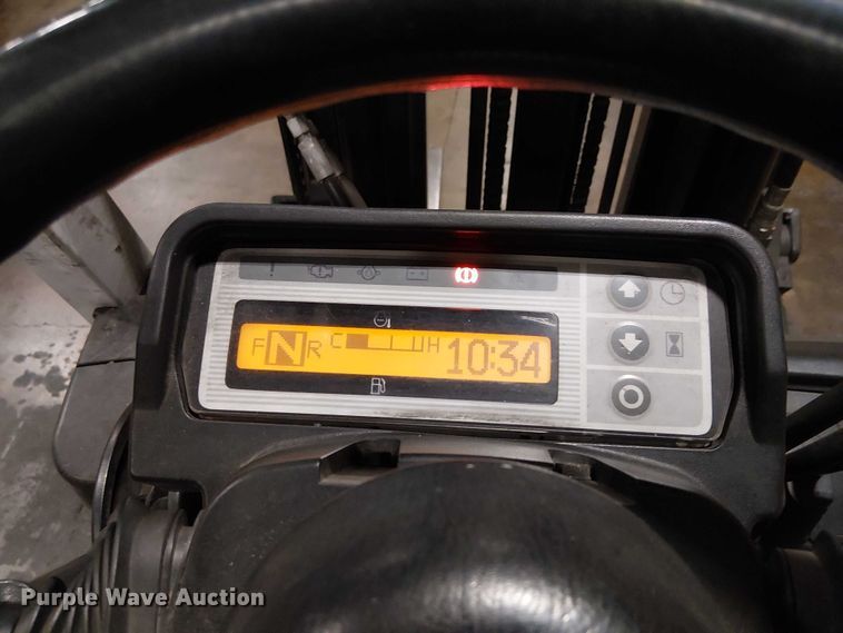 image for item EE5076 2016 UniCarriers CFS40 forklift