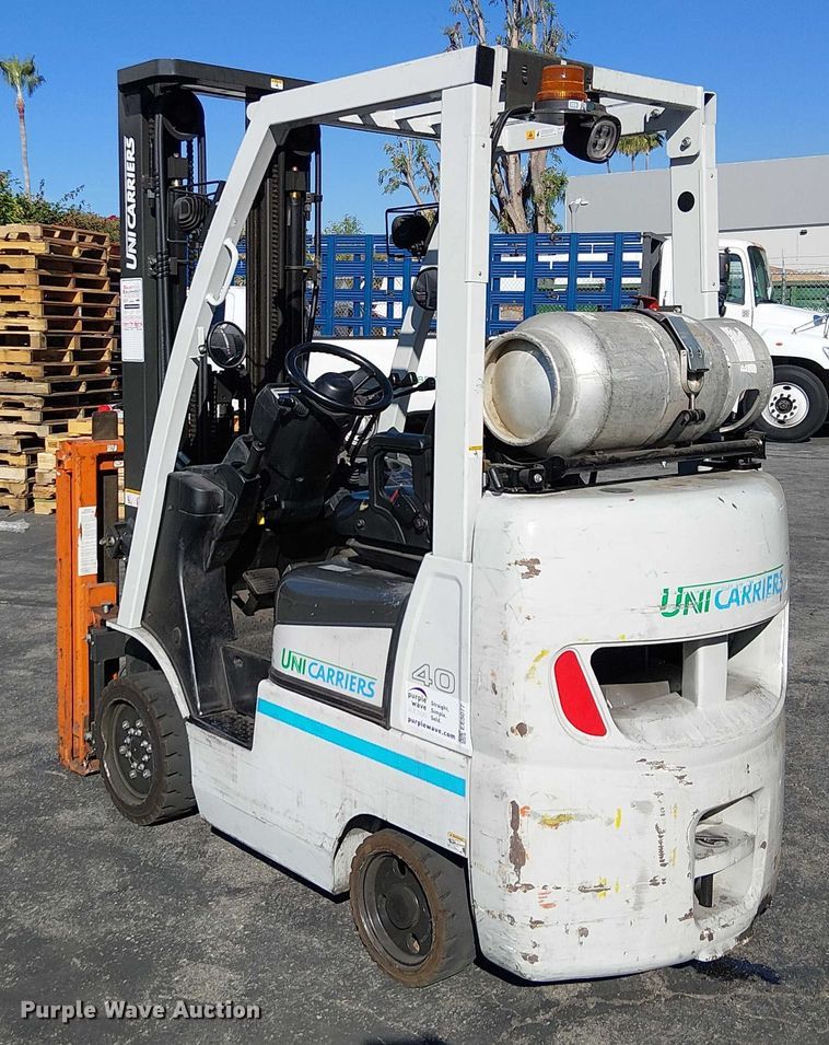 image for item EE5077 2017 UniCarriers CFS40 forklift