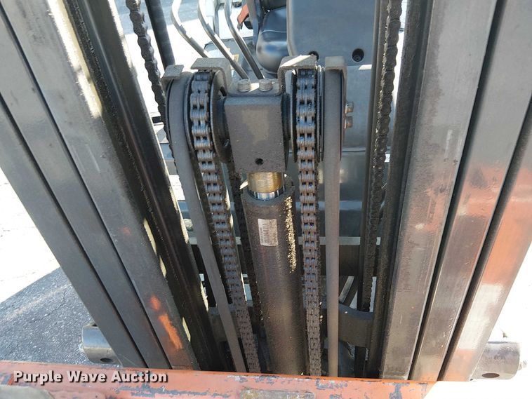 image for item EE5077 2017 UniCarriers CFS40 forklift