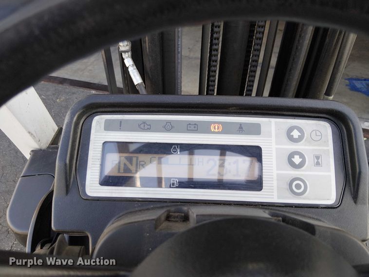 image for item EE5078 2017 UniCarriers CFS40 forklift