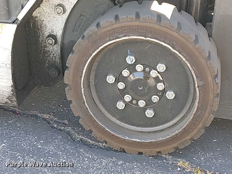 image for item EE5078 2017 UniCarriers CFS40 forklift