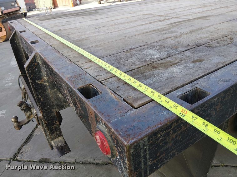 image for item EE5079 2016 Ford F550 flatbed truck