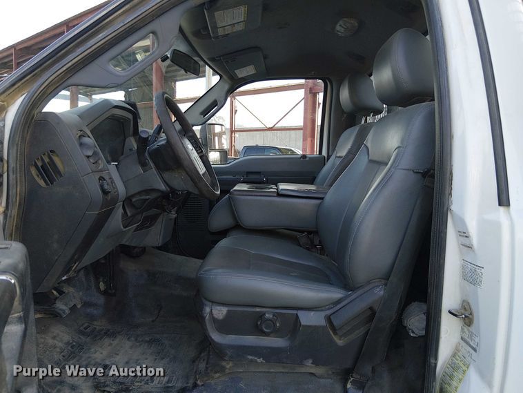 image for item EE5079 2016 Ford F550 flatbed truck