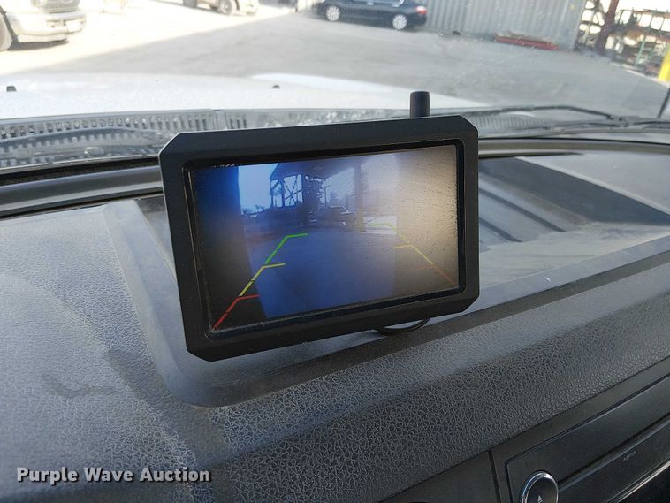 image for item EE5079 2016 Ford F550 flatbed truck