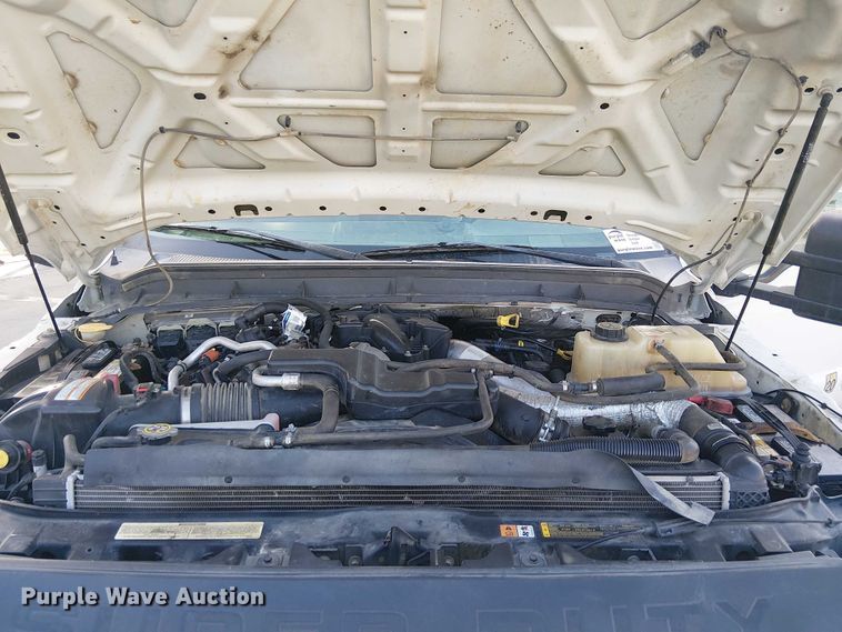 image for item EE5079 2016 Ford F550 flatbed truck