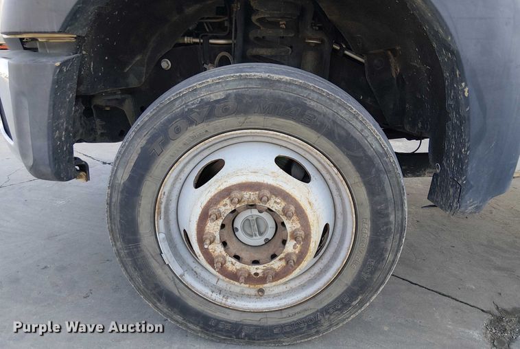 image for item EE5079 2016 Ford F550 flatbed truck