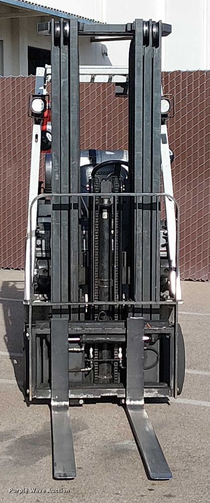 image for item EE5082 2016 UniCarriers CFS40 forklift