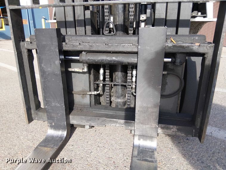 image for item EE5082 2016 UniCarriers CFS40 forklift