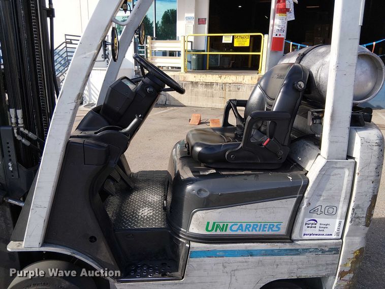 image for item EE5082 2016 UniCarriers CFS40 forklift