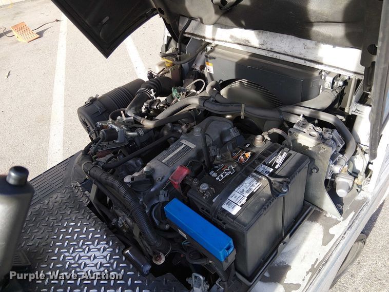 image for item EE5082 2016 UniCarriers CFS40 forklift