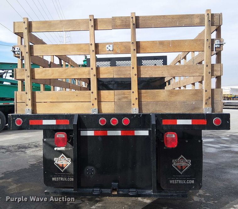 image for item EE5083 2008 Freightliner Business Class M2 flatbed truck