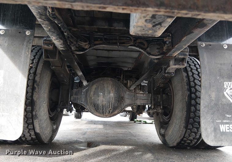 image for item EE5083 2008 Freightliner Business Class M2 flatbed truck