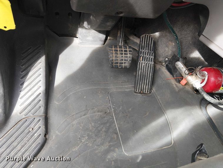 image for item EE5083 2008 Freightliner Business Class M2 flatbed truck