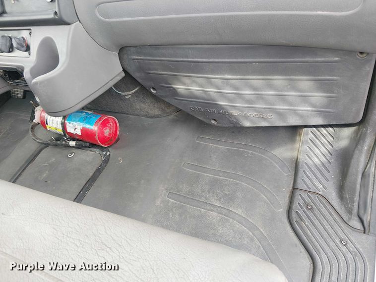 image for item EE5083 2008 Freightliner Business Class M2 flatbed truck