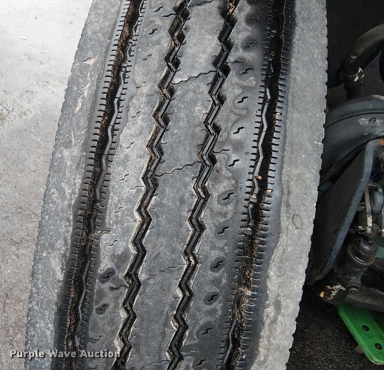 image for item EE5083 2008 Freightliner Business Class M2 flatbed truck