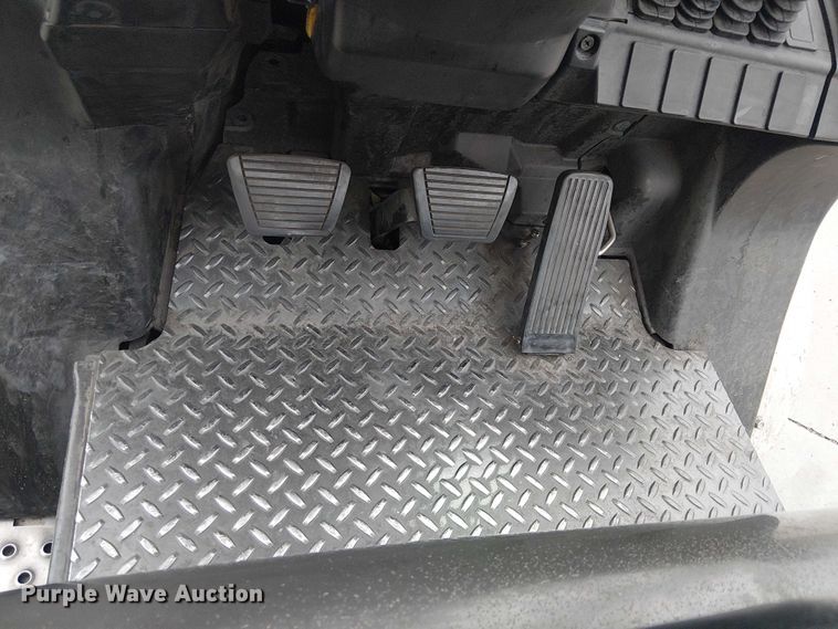 image for item EE5086 2016 UniCarriers PF70 forklift