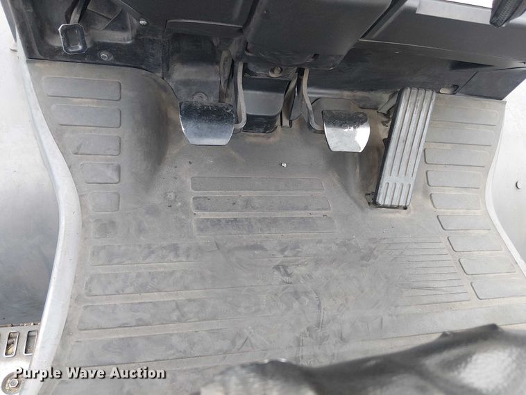 image for item EE5088 2007 Toyota 8FGU32 forklift