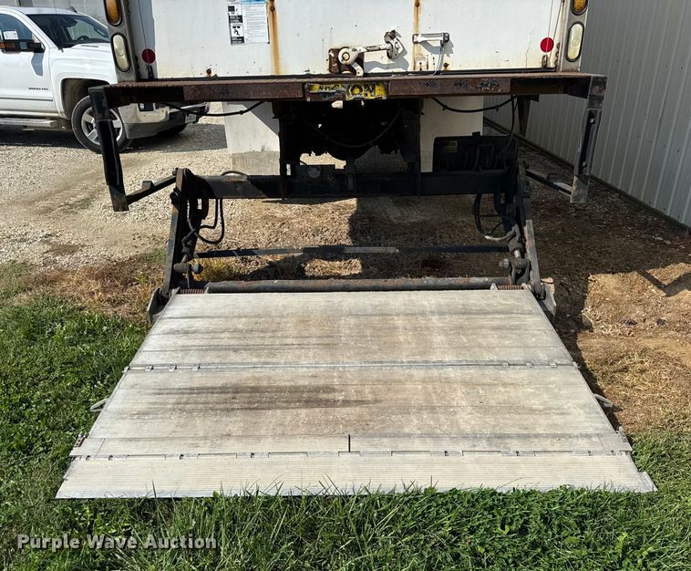 image for item EF2244 2013 International 4300 box truck