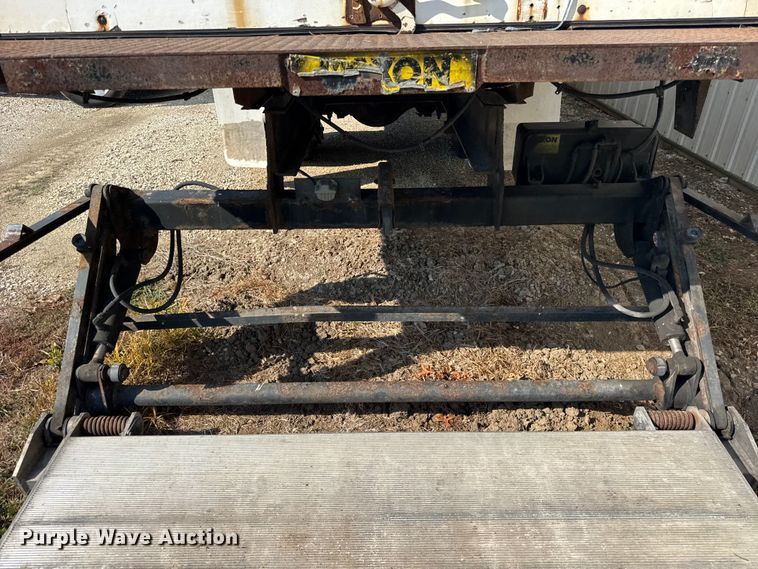 image for item EF2244 2013 International 4300 box truck