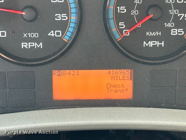 image for item EF2244 2013 International 4300 box truck