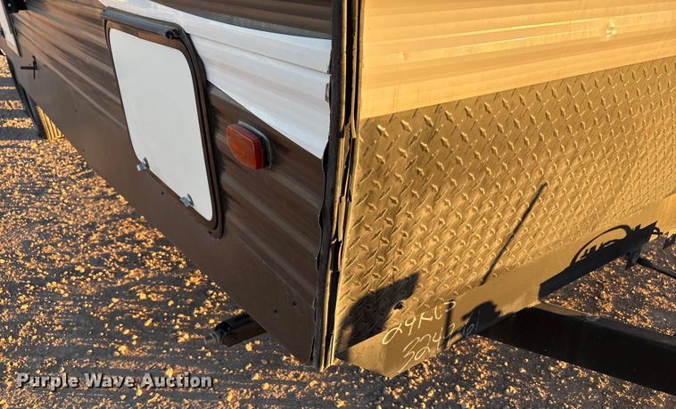 image for item EF6235 2019 Avenger Forest River camper