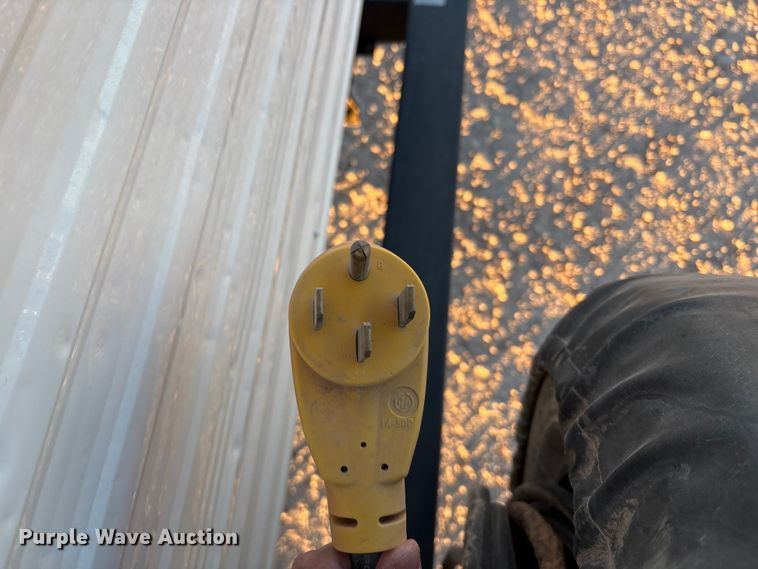 image for item EF6235 2019 Avenger Forest River camper