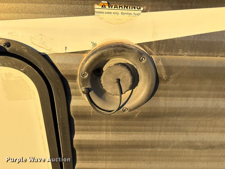 image for item EF6235 2019 Avenger Forest River camper